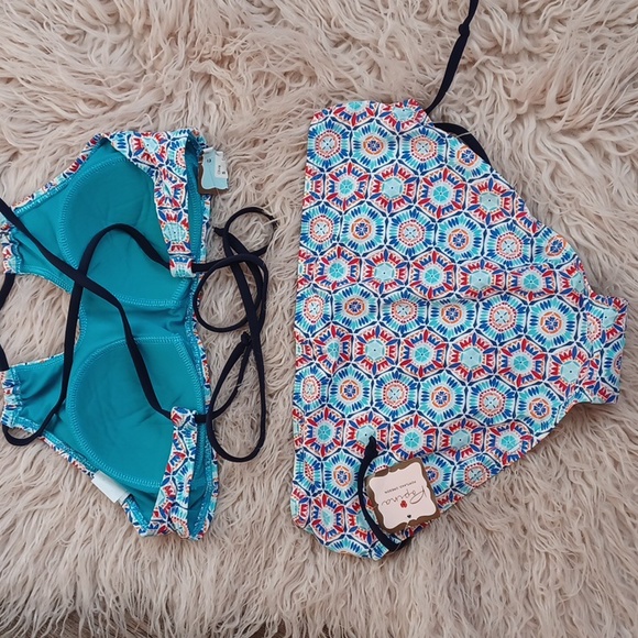 Bikini - Picture 6 of 16